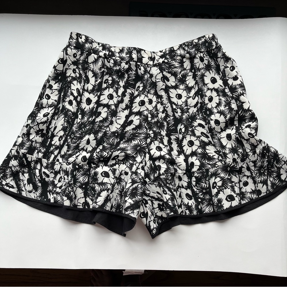 Kenzo floral print black white Skirt/shorts